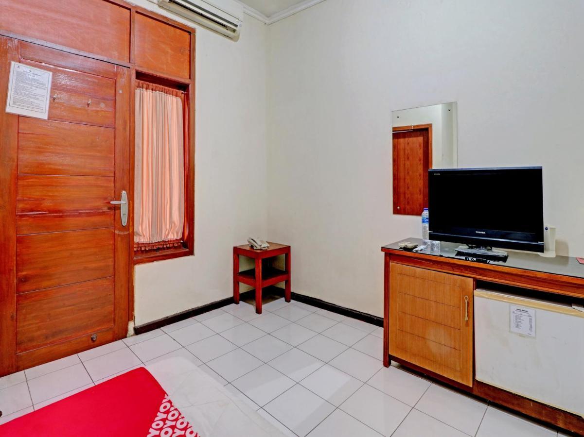 Capital O 90407 Wisma Bahtera Hotel Cirebon Exterior foto